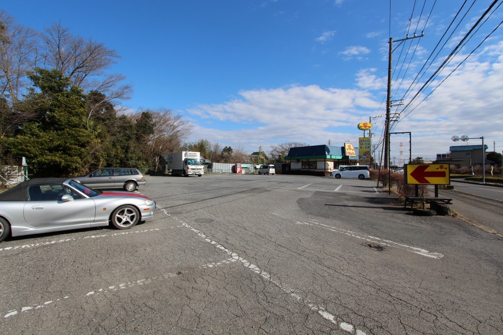 駐車場が広く、トラックＯＫ