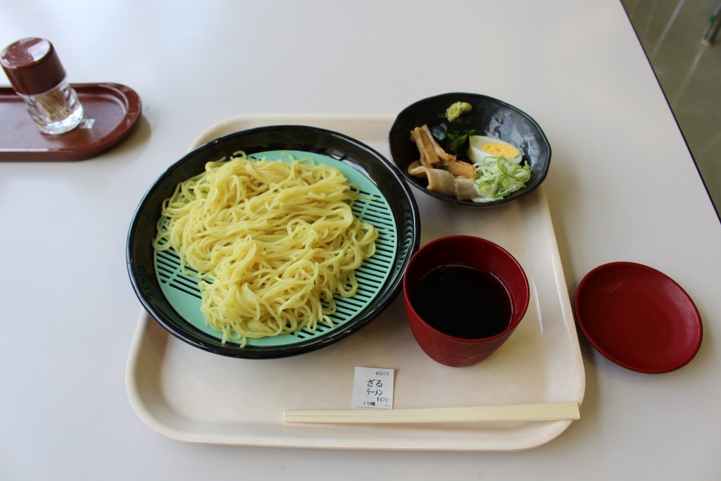 ざるラーメンです。